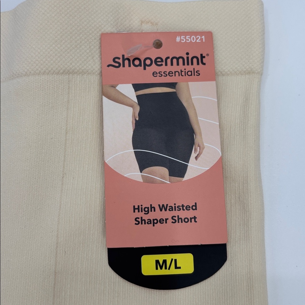 Shapermint Essentials All Day Every Day High-Waisted Shaper Shorts in Beige M/L - Picture 3 of 8